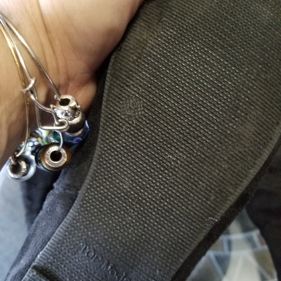 Blk over knee boots - Picture 3 of 4